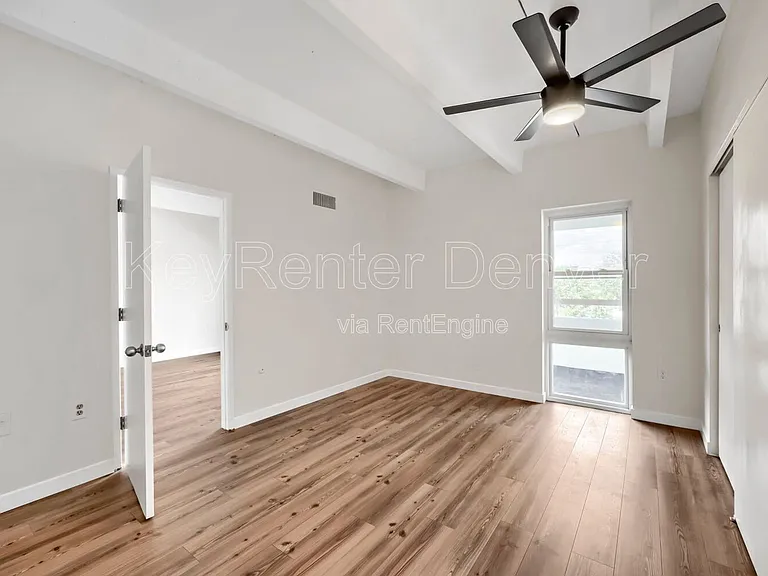 551 N Pearl St #303 — Photo 3
