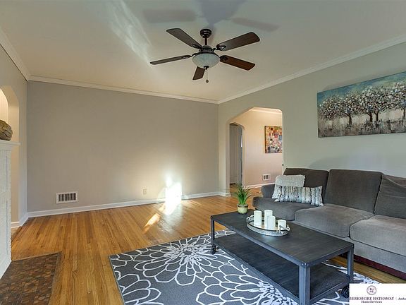4th image of 5128 Charles St