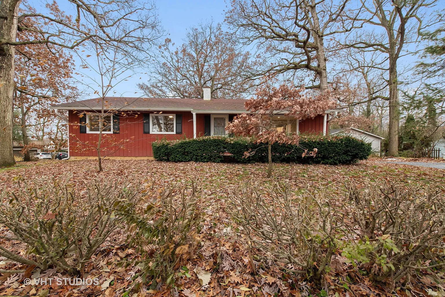 26784 N Circle Dr photo 1