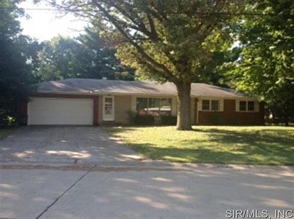 1st image of 700 Dolphin Dr W
