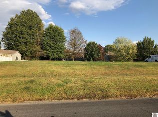 57 Arbor Ridge Dr #57, Mayfield, KY 42066