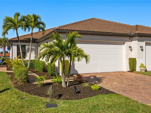 1561 Oceania DR S, NAPLES, FL 34113