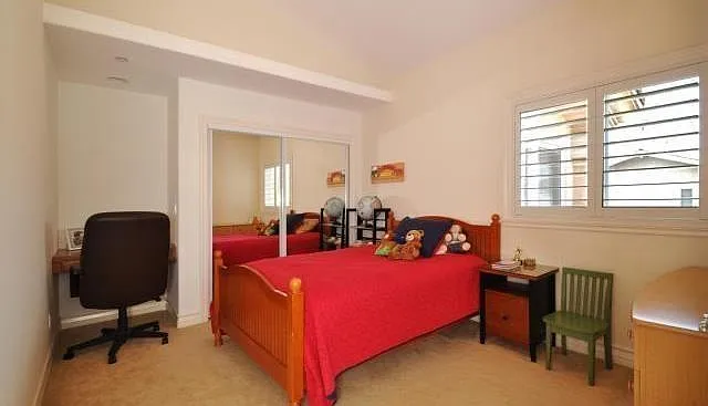 2310 Voorhees Ave #B — Photo 15