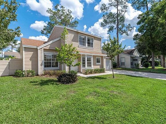 2nd image of 1050 Aviary Road Road