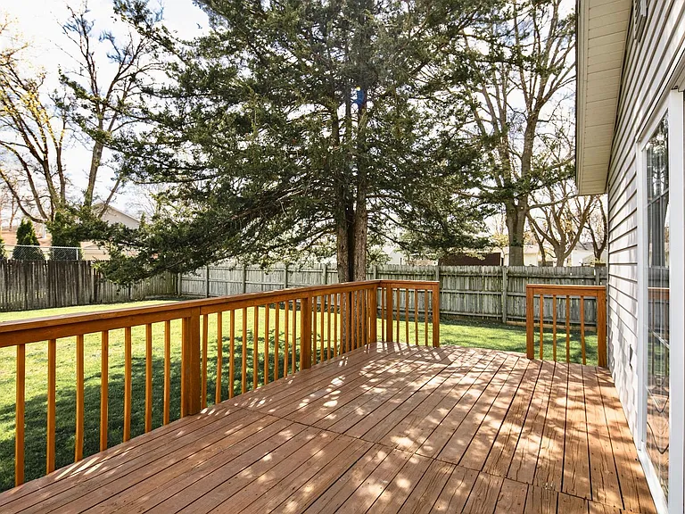 6960 Townsend Ave — Photo 18