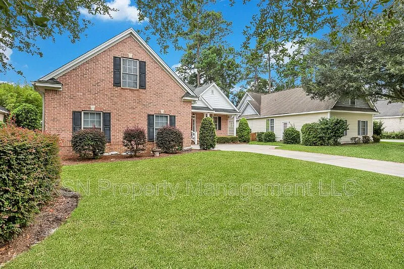 3 bed, 3.0 bath, 2538 sqft, $3,172 — Photo 2