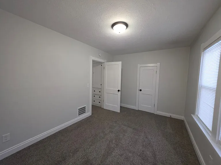 4419 Asbury Dr — Photo 16