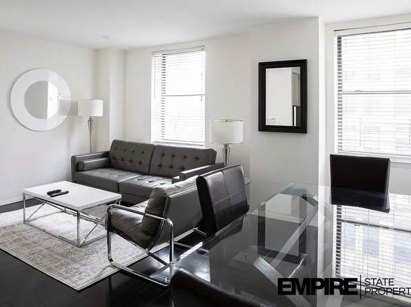 150 W 51st St APT 918, New York, NY 10019