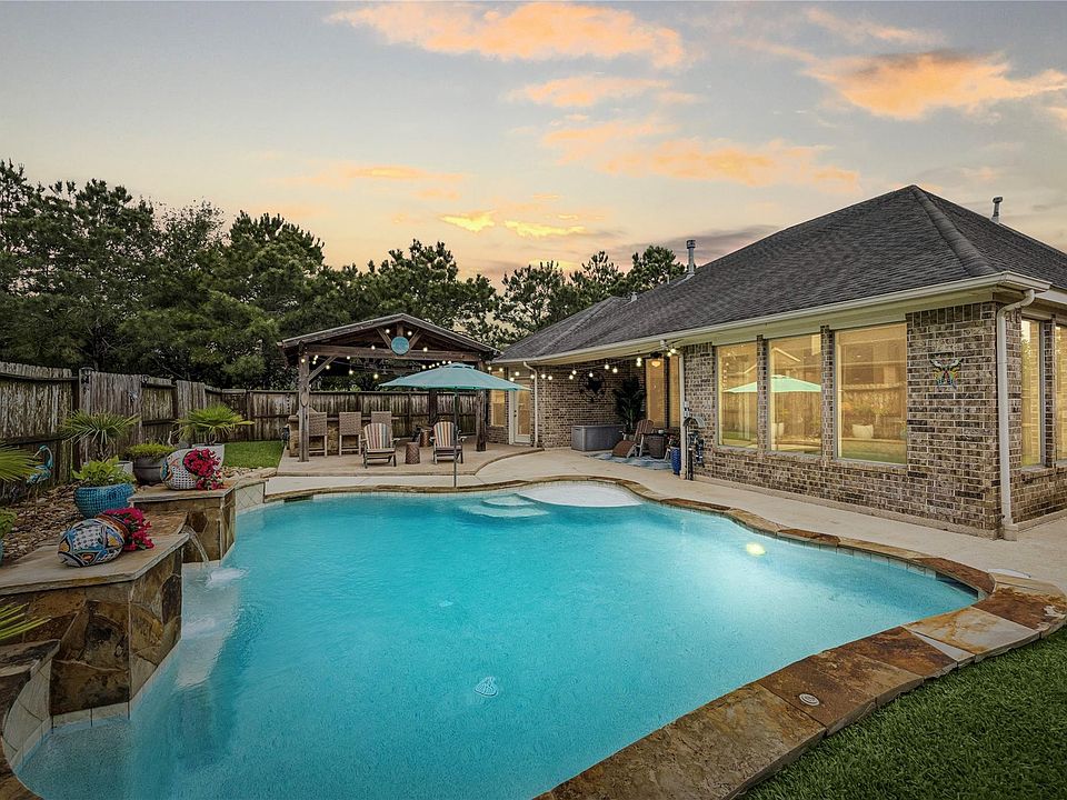 1st image of 28211 Rippling Brook Ln