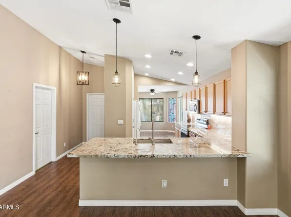 2893 W JASPER BUTTE Drive, San Tan Valley, AZ 85144