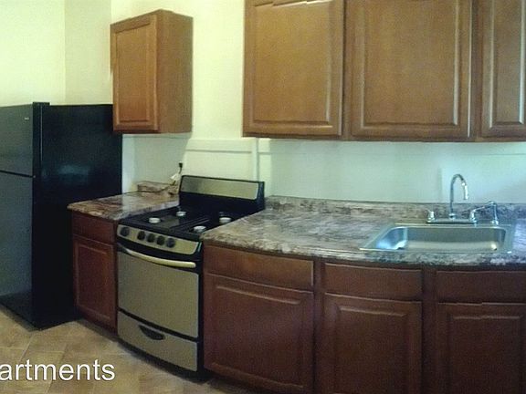 3rd image of 569 Park Ave APT 3