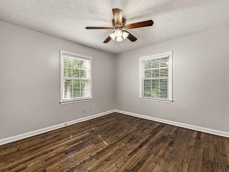 6739 Roe Ave — Photo 52