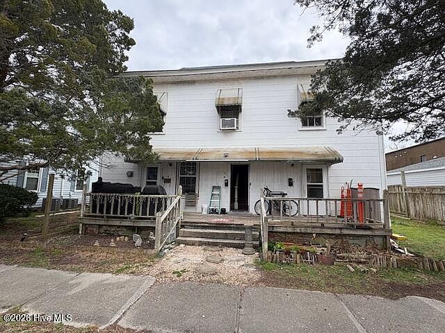 1st image of 106 N 9th Street