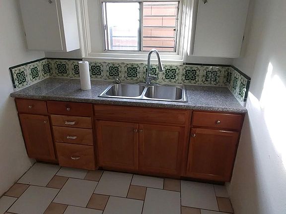 2nd image of 668 N H St APT 6