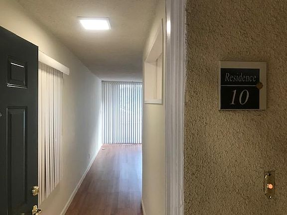2nd image of 141 N Kenwood St APT 10