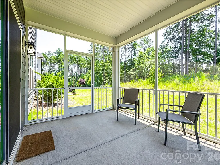 1540 Striped Bass Ln — Photo 28