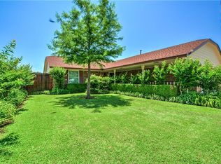 324 Cherokee Dr, Yukon, OK 73099