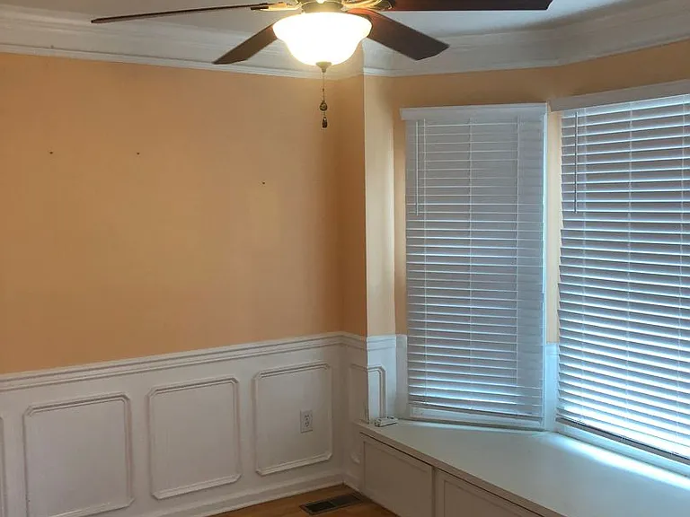 304 Ashley Oaks Private Dr — Photo 3