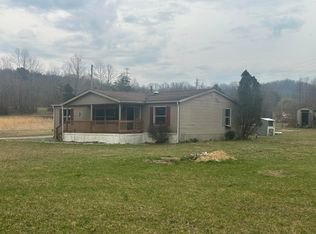 200 Old Mosley Branch Rd, Woodbine, KY 40771