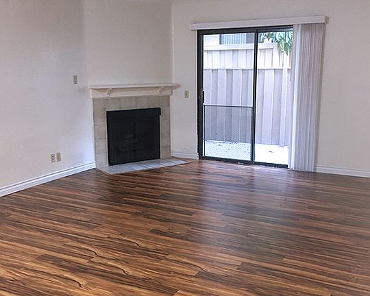 2nd image of 22725 Lakeway Dr Unit 395