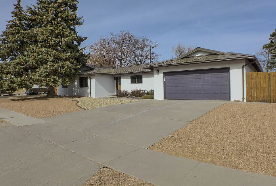 1st image of 110 Grand Canyon Dr