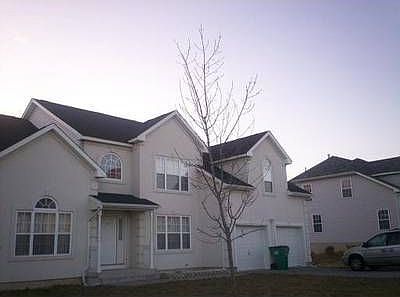 1st image of 34 Wesley Ct
