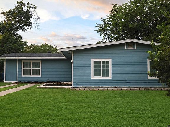 4th image of 75 STOREYWOOD DR