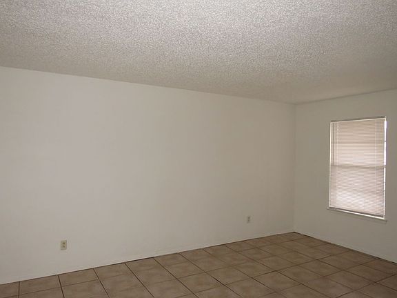 2nd image of 2004 Cedarhill Dr APT C