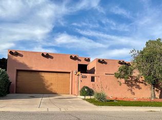 6039 Lourdes Rd, Sunland Park, NM 88008