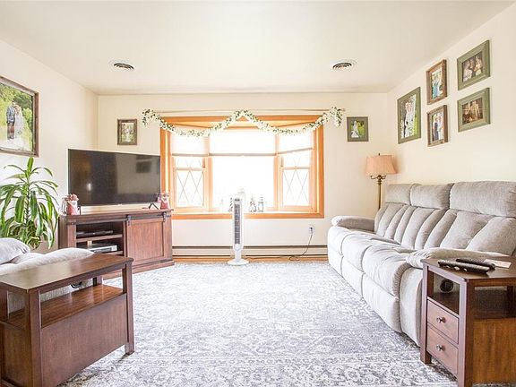 2nd image of 255 W Highland Ter