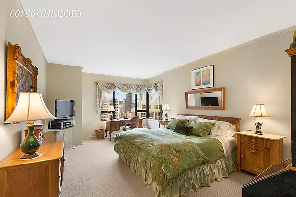 Sold by Corcoran | media 31