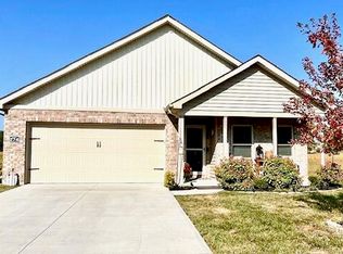 274 Hampton Trl, Springfield, OH 45502