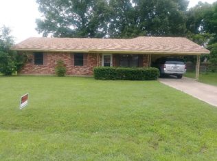 602 Dejay St, Fairfield, TX 75840