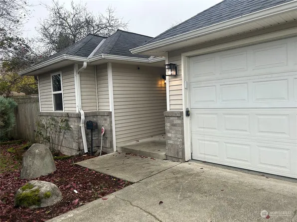 6816 S C Street, Tacoma, WA 98408