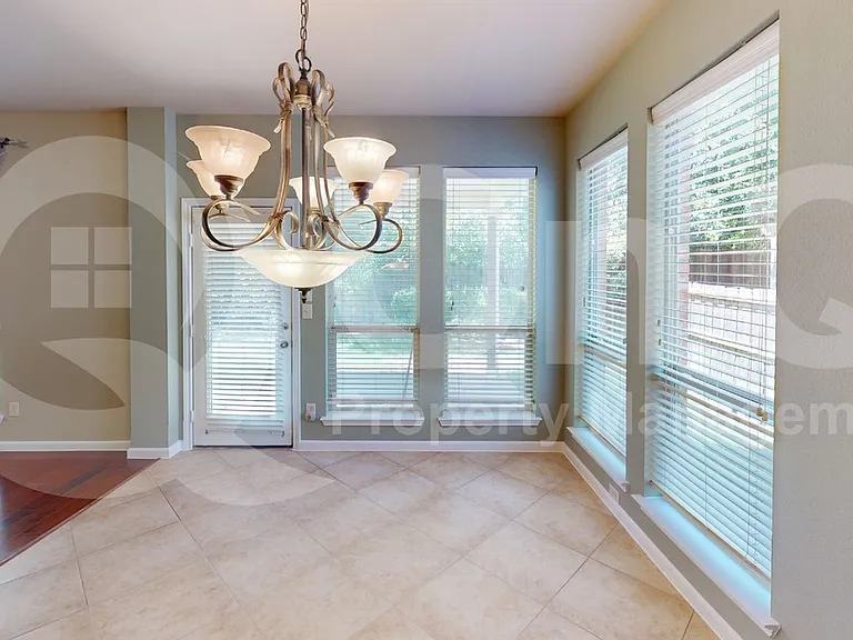 5836 Windy Meadow Ln — Photo 9