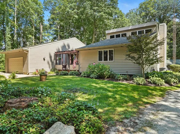 569 N 600 E, Westville, IN 46391