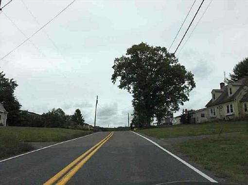 2nd image of 333 Seven Stars Rd