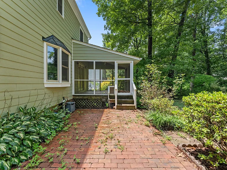 10948 Sunset Hills Dr — Photo 57