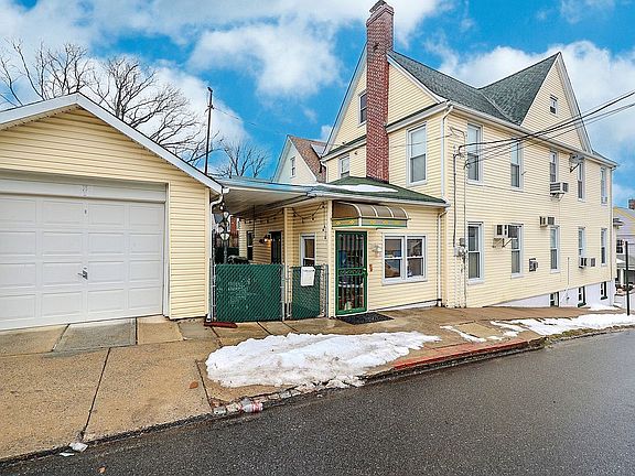 3rd image of 18 Ormond Pl