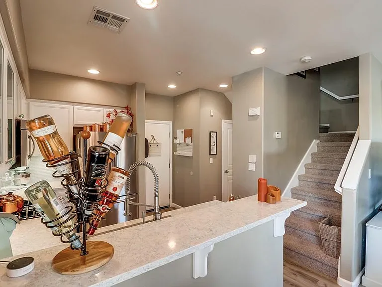 4300 Newton Ave #61 — Photo 36