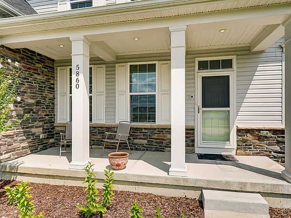 4th image of 5860 Roden Park Dr