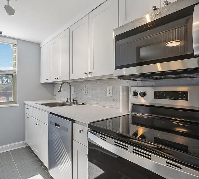 1112 Savannah St SE #31 — Photo 15