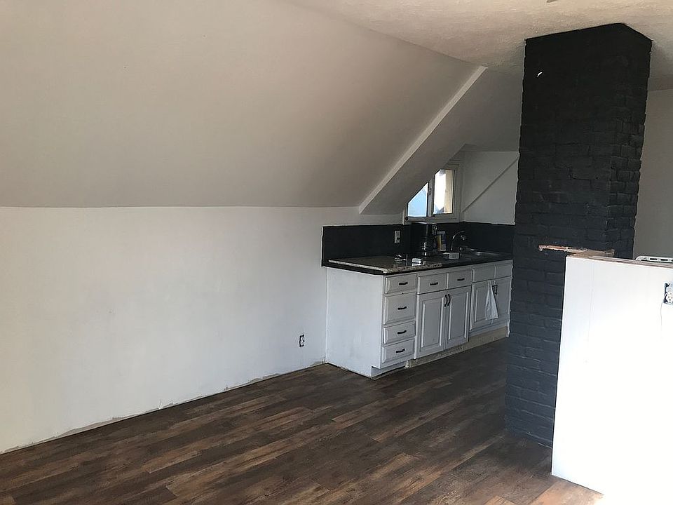 2nd image of 2716 W Boone Ave