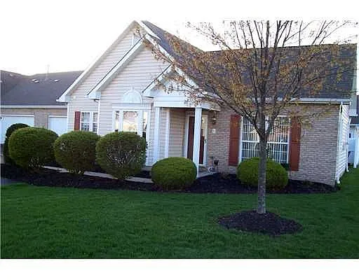3208 Warwick Ct photo 1
