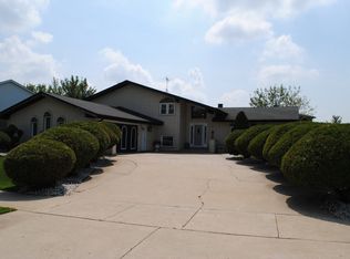 13726 Lincolnshire Dr, Orland Park, IL 60462
