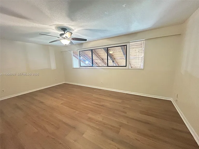 1660 NW 113th Ave — Photo 11