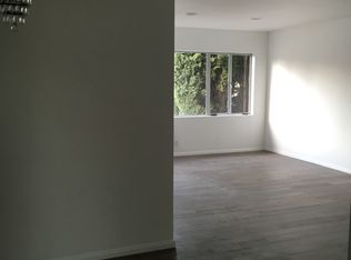 221 N Swall Dr, Beverly Hills, CA 90211