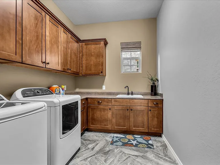 3355 E Indigo St — Photo 3