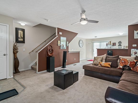 5th image of 5999 Eden Valley Dr #605