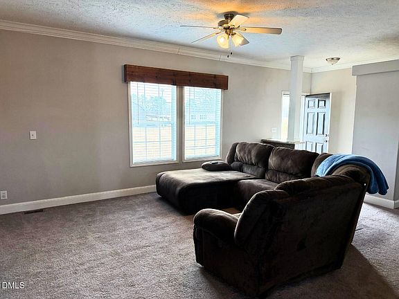 4th image of 1909 Raven Rock Rd